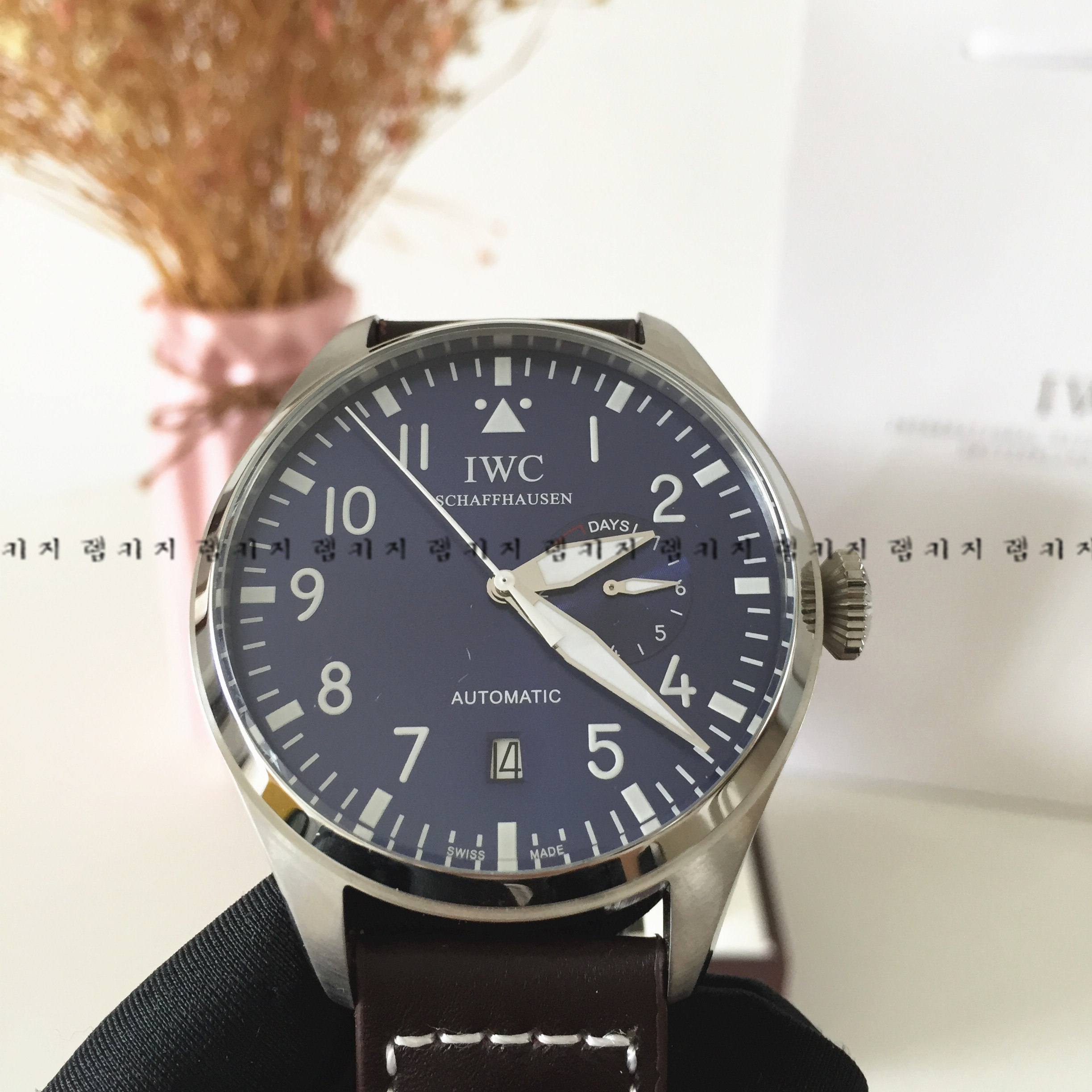 IWC 빅파일럿 어린왕자 에디션 가죽시계